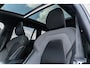 Volvo V60 2.0 T6 Twin Engine AWD R-Design | Plug-in Hybrid (PHEV) | Panoramadak | Head-Up Display | Harman Kardon Audio | Achteruitrijcamera | Stoelverwarming voor en achter | Navigatie | Keyless Entry | Lichtmetalen Velgen 19 inch