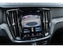 Volvo V60 2.0 T6 Twin Engine AWD R-Design | Plug-in Hybrid (PHEV) | Panoramadak | Head-Up Display | Harman Kardon Audio | Achteruitrijcamera | Stoelverwarming voor en achter | Navigatie | Keyless Entry | Lichtmetalen Velgen 19 inch