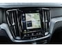 Volvo V60 2.0 T6 Twin Engine AWD R-Design | Plug-in Hybrid (PHEV) | Panoramadak | Head-Up Display | Harman Kardon Audio | Achteruitrijcamera | Stoelverwarming voor en achter | Navigatie | Keyless Entry | Lichtmetalen Velgen 19 inch