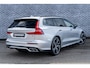 Volvo V60 2.0 T6 Twin Engine AWD R-Design | Plug-in Hybrid (PHEV) | Panoramadak | Head-Up Display | Harman Kardon Audio | Achteruitrijcamera | Stoelverwarming voor en achter | Navigatie | Keyless Entry | Lichtmetalen Velgen 19 inch