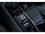 Volvo V60 2.0 T6 Twin Engine AWD R-Design | Plug-in Hybrid (PHEV) | Panoramadak | Head-Up Display | Harman Kardon Audio | Achteruitrijcamera | Stoelverwarming voor en achter | Navigatie | Keyless Entry | Lichtmetalen Velgen 19 inch