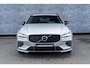 Volvo V60 2.0 T6 Twin Engine AWD R-Design | Plug-in Hybrid (PHEV) | Panoramadak | Head-Up Display | Harman Kardon Audio | Achteruitrijcamera | Stoelverwarming voor en achter | Navigatie | Keyless Entry | Lichtmetalen Velgen 19 inch