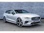 Volvo V60 2.0 T6 Twin Engine AWD R-Design | Plug-in Hybrid (PHEV) | Panoramadak | Head-Up Display | Harman Kardon Audio | Achteruitrijcamera | Stoelverwarming voor en achter | Navigatie | Keyless Entry | Lichtmetalen Velgen 19 inch