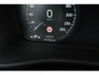 Volvo XC40 2.0 T4 Inscription | Trekhaak | Panoramadak | Achteruitrijcamera | BLIS | Cruise Control Adaptief | Elektrisch Verstelbare Voorstoelen | Navigatie | Apple Carplay | Android Auto | Keyless Entry | LED Koplampen Adaptief