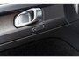Volvo XC40 2.0 T4 Inscription | Trekhaak | Panoramadak | Achteruitrijcamera | BLIS | Cruise Control Adaptief | Elektrisch Verstelbare Voorstoelen | Navigatie | Apple Carplay | Android Auto | Keyless Entry | LED Koplampen Adaptief