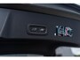 Volvo XC40 2.0 T4 Inscription | Trekhaak | Panoramadak | Achteruitrijcamera | BLIS | Cruise Control Adaptief | Elektrisch Verstelbare Voorstoelen | Navigatie | Apple Carplay | Android Auto | Keyless Entry | LED Koplampen Adaptief