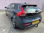 Volvo V40 1.5 T3 Edition+ | Trekhaak | Achteruitrijcamera | Lichtmetalen Velgen 17 inch | Navigatie | Stoelverwarming | Bluetooth | Parkeersensoren