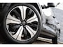 Volvo XC40 Recharge Plus 70 kWh | Trekhaak | Warmtepomp | Stoelverwarming | Navigatie | Apple Carplay | Android Auto | Parkeersensoren | BLIS | Cruise Control Adaptief