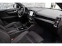 Volvo XC40 Recharge Plus 70 kWh | Trekhaak | Warmtepomp | Stoelverwarming | Navigatie | Apple Carplay | Android Auto | Parkeersensoren | BLIS | Cruise Control Adaptief