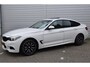 BMW 3-Serie Gran Turismo 320i Corporate Lease High Executive*M-Pakket*Pano*HUD*H&K*Keyless*Trekhaak*Enz