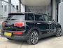 MINI Clubman Mini 1.5 Cooper Chili | AUTOMAAT | LEDER | SCHUIF/KANTELDAK | CARPLAY/ANDROID | HARMAN/KARDON | HEAD-UP DISPLAY | NAVI | CAMERA | CRUISE CONTROL | PDC V+A | CLIMATE CONTROL | LMV 18'' | STOELVERWARMING | KEYLESS | LED | BLUETOOTH