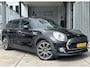MINI Clubman Mini 1.5 Cooper Chili | AUTOMAAT | LEDER | SCHUIF/KANTELDAK | CARPLAY/ANDROID | HARMAN/KARDON | HEAD-UP DISPLAY | NAVI | CAMERA | CRUISE CONTROL | PDC V+A | CLIMATE CONTROL | LMV 18'' | STOELVERWARMING | KEYLESS | LED | BLUETOOTH