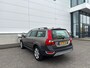 Volvo XC70 3.2 Summum XENON/BOEKJES/FULL OPTIONS/NAVI/DODEHOEK/KEYLESS/