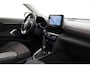 Toyota Yaris Cross 1.5 Hybrid Executive | Panoramadak | Trekhaak | Dodehoek detectie | Stoelverwarming | Head-up display | JBL | Apple Carplay / Android Auto | Parkeersensoren voor/achter | 18 inch