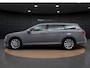 Volkswagen Passat Variant 1.4 TSI PHEV GTE | ACC | Camera | Stoelverwarming | Parkeerhulp | Carplay | Keyless | 17'' |