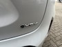 Toyota Yaris Cross 1.5 Hybrid 130 Dynamic + Comfort Pack dodehoekdetectie / stoelverwarming / stuurwielverwarming / parkeersensoren voor + achter / Navigatie / Apple Carplay / Android Auto / parkeercamera / 10 jaar Toyota garantie / rijklaarprijs incl. Toyota Pechhulppas