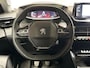Peugeot 2008 1.2 PureTech Allure Sport (VIRTUAL COCKPIT, APPLE CARPLAY, GROOT NAVI, 360 CAMERA, LEDER, SPORTSTOELEN, KEYLESS, CRUISE, NIEUWSTAAT)