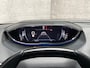 Peugeot 5008 1.2 PureTech Allure Sport 7 Persoons Automaat (APPLE CARPLAY, GROOT NAVI, LEDER, STOELVERWARMING, 360 CAMERA, SPORTSTOELEN, GETINT GLAS, TREKHAAK, ADAPTIVE CRUISE, NIEUWSTAAT)