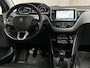 Peugeot 2008 1.2 PureTech Allure (PANORAMADAK, APPLE CARPLAY, NAVIGATIE, LEDER, SPORTSTOELEN, PARKEERSENSOREN, CRUISE, NIEUWE APK, NIEUWSTAAT)