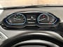 Peugeot 2008 1.2 PureTech Allure (PANORAMADAK, APPLE CARPLAY, NAVIGATIE, LEDER, SPORTSTOELEN, PARKEERSENSOREN, CRUISE, NIEUWE APK, NIEUWSTAAT)