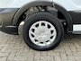 Ford E-Transit 350 L3H2 Trend 68 kWh Kastinrichting Werkplaatsinrichting Airco Cruise controle 360° Camera Navigatiesysteem Telefoonverbinding Parkeersensoren voor en achter 2-Persoons Oplaadkabels Stoelverwarming Bottinrichting