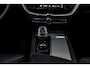 Volvo XC60 2.0 T6 AWD Black Edition | B&W | Massage | Trekhaak |