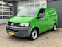 Volkswagen Transporter 2.0 TDI L1H1 Airco Cruise controle Trekhaak 2200kg trekgewicht Telefoonverbinding Navigatiesysteem Camera Schuifdeur Euro 5