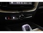 Volvo XC60 T8 Plug-in hybrid Ultra Dark | Trekhaak | Panoramadak | Head-Up | 360° Camera | ACC | 20 Inch