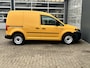 Volkswagen Caddy 2.0 TDI L1H1 Airco Cruise controle Trekhaak 1400kg trekgewicht Parkeersensoren achter Schuifdeur Telefoon verbinding 1e eigenaar Euro 6 bpm vrij voor particulier gebruik !!
