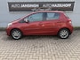 Toyota Yaris 1.3 VVT-i Executive | Camera | PDC Achter | Cruise Control | Clima | Panoramadak | Bluetooth | LET OP, AANGEPASTE AUTO/ MET COMPLETE HANDBEDIENING!