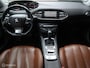 Peugeot 308 SW 1.2 PT 131 PK AUTOMAAT Allure Navi Leer Trekhaak Stoelverw Panodak Chroom DonkerGlas
