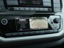 Volkswagen Up! 1.0 BMT high up! | Panorama dak | Achteruitrijcamera | Stoelverwarming | Climate control | NAP!