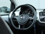 Volkswagen Up! 1.0 BMT high up! | Panorama dak | Achteruitrijcamera | Stoelverwarming | Climate control | NAP!