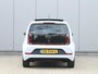 Volkswagen Up! 1.0 BMT high up! | Panorama dak | Achteruitrijcamera | Stoelverwarming | Climate control | NAP!