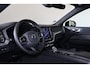 Volvo XC60 T6 Recharge AWD Plus Dark - Panorama/schuifdak - IntelliSafe Assist & Surround - 360º Camera - Harman Kardon audio - Adaptieve LED koplampen - Verwarmde voorstoelen, stuur & achterbank - Parkeersensoren voor & achter - Elektr. bedienb. voorstoelen met geheugen - Draadloze tel. lader - Extra getint glas - 19' LMV