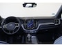 Volvo XC60 T6 Recharge AWD Plus Dark - Panorama/schuifdak - IntelliSafe Assist & Surround - 360º Camera - Harman Kardon audio - Adaptieve LED koplampen - Verwarmde voorstoelen, stuur & achterbank - Parkeersensoren voor & achter - Elektr. bedienb. voorstoelen met geheugen - Draadloze tel. lader - Extra getint glas - 19' LMV
