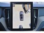 Volvo XC60 T6 Recharge AWD Plus Bright - Panorama/schuifdak - IntelliSafe Assist & Surround - 360º Camera - Harman Kardon audio - Verwarmde voorstoelen, stuur & achterbank - Parkeersensoren voor & achter - Elektr. bedienb. voorstoelen met geheugen - Head up display - Draadloze tel. lader - Extra getint glas - 19' LMV