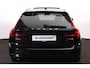 Volvo V90 T6 Recharge AWD Plus Dark - Panorama/schuifdak - IntelliSafe Assist & Surround - 360º Camera - Harman Kardon audio - Verwarmde voorstoelen, stuur & achterbank - Parkeersensoren voor & achter - Elektr. bedienb. voorstoelen met geheugen - Head up display - Draadloze tel. lader - Extra getint glas - 19' LMV