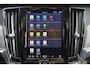 Volvo V90 T6 Recharge AWD Plus Dark - Panorama/schuifdak - IntelliSafe Assist & Surround - 360º Camera - Harman Kardon audio - Verwarmde voorstoelen, stuur & achterbank - Parkeersensoren voor & achter - Elektr. bedienb. voorstoelen met geheugen - Head up display - Draadloze tel. lader - Extra getint glas - 19' LMV