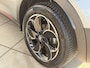 Alfa Romeo Junior Elettrica Speciale 54 kWh Navigatie | Camera | LED Matrix | Warmte pomp | Pack Techno | All Season banden