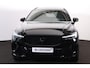 Volvo XC60 T6 Recharge AWD Ultra Black Edition - Panorama/schuifdak - Luchtvering - IntelliSafe Assist & Surround - 360º Camera - Bowers & Wilkins audio - Adaptieve LED koplampen - Verwarmde voorstoelen, stuur & achterbank - Parkeersensoren voor & achter - Elektr. bedienb. voorstoelen met geheugen - Head up display - Draadloze tel. lader - Extra getint glas - Elektr. inklapbare trekhaak - 21' LMV
