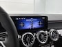 Mercedes-Benz EQB 250+ Business Solution AMG 71 kWh | Parkeerpakket met achteruitrijcamera | Sfeerverlichting | Sierdelen in Star Pattern | Stuurschakelpaddles | Stoelverwarming |
