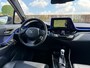 Toyota C-HR / C-HR+ 1.8 Hybrid Bi-Tone Plus JBL | Camera | Leder | Stoel & Stuur VW | A.S. Banden | PDC | Navigatie
