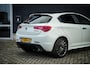 Alfa Romeo Giulietta 1.750 Turbo Veloce | Org. NL-Auto! | Panoramadak | Xenon | Cruise Control | Bianco Pastello | Navi |