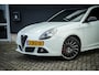 Alfa Romeo Giulietta 1.750 Turbo Veloce | Org. NL-Auto! | Panoramadak | Xenon | Cruise Control | Bianco Pastello | Navi |