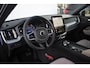 Volvo XC60 T6 Plug-in hybrid AWD Core | Harman Kardon Geluidsinstallatie | Stuurwiel Verwarmbaar | Stoelen voor/achter verwarmbaar | 360 Graden Camera | Adaptieve Cruise Control | Pilot Assist | Extra getinte ramen achter | 19'' Lichtmetalen velgen