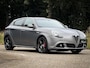 Alfa Romeo Giulietta 1.750 Turbo Veloce | Mat Grijs | Bose Sound | Panoramadak | Sportstoelen | Navigatie |