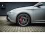 Alfa Romeo Giulietta 1.750 Turbo Veloce | Matt Grijs | Bose Sound | Leder / Alcantara | Navi | Clima | CC | Stoelverwarming |