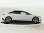 Mercedes-Benz EQE 300 Sport Edition 89 kWh | Nightpakket | Rijassistentiepakket plus | KEYLESS GO-pakket | Parkeerpakket met 360° camera's | Inclusief 24 maanden MB Certified garantie voor Europa.