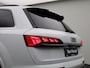 Audi Q7 60 TFSI e quattro Pro Line S Competition l Adaptive cruise control l Glazen panoramadak l Bang & Olufsen Advanced 3D l Dodehoekdetectie l 360 graden camera l Luchtvering l Stoelverwarming voor en achter l Head-up display l HD-matrix l Elektr. voorst. geheugen best. l Trekhaak l Alarm klasse III l Optiekpakket zwart plus l Navigatie l Climate control